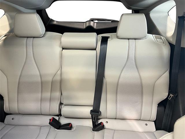 Photo of 2025 Platinum White Pearl Acura RDX