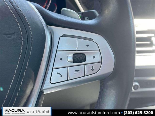 Photo of 2019 Alpine White BMW X7
