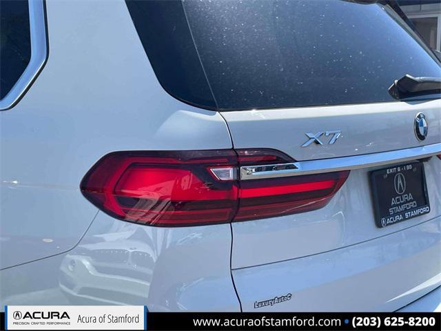 Photo of 2019 Alpine White BMW X7