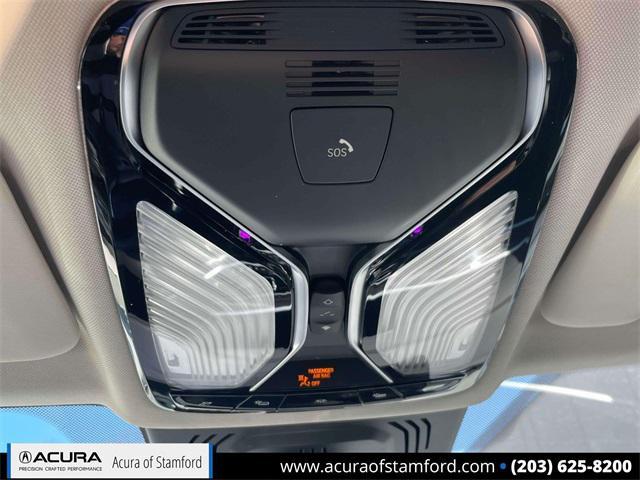 Photo of 2019 Alpine White BMW X7