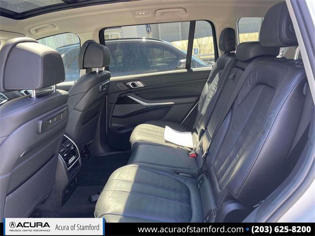 Photo of 2019 Alpine White BMW X7