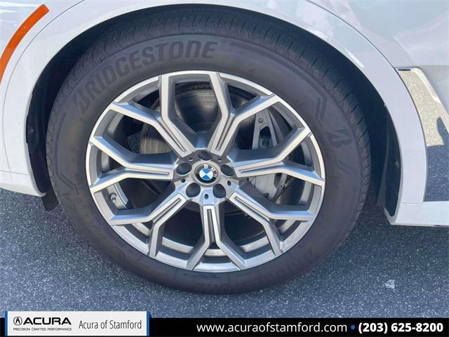 Photo of 2019 Alpine White BMW X7