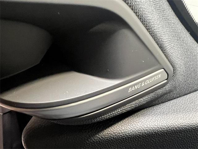 Photo of 2026 Double Apex Blue Pearl Acura MDX