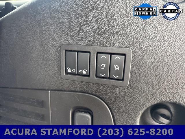 Photo of 2015 Iridium Metallic GMC Yukon