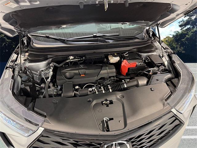 Photo of 2025 Solar Silver Metallic Acura RDX