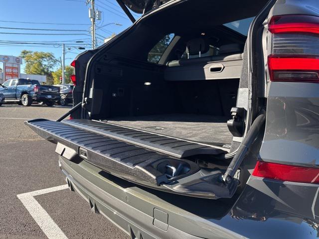 Photo of 2023 Dravit Grey Metallic BMW X5