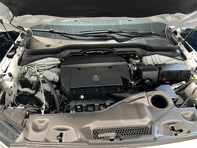 Photo of 2025 Platinum White Pearl Acura MDX