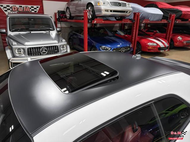 Photo of 2022 White Knuckle Clear Coat Dodge Challenger