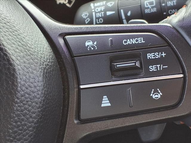 Photo of 2023 Platinum White Pearl Honda CR-V Hybrid