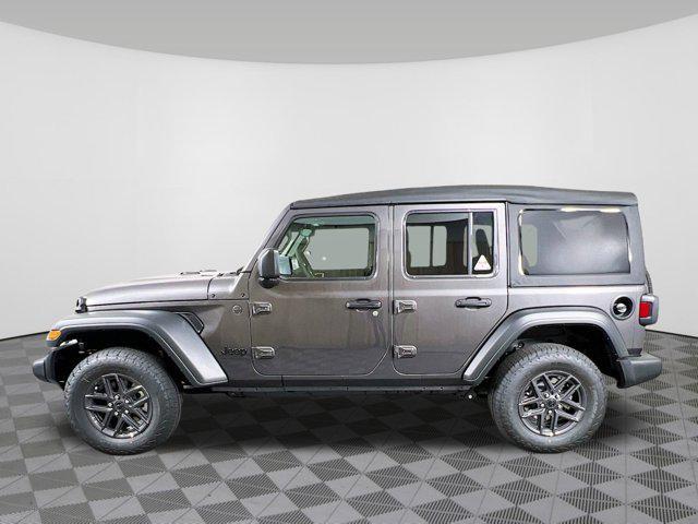 Photo of 2025 Granite Crystal Metallic Clearcoat Jeep Wrangler