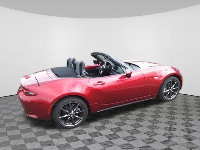 Photo of 2019 Soul Red Crystal Metallic Mazda MX-5 Miata