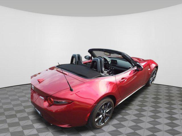 Photo of 2019 Soul Red Crystal Metallic Mazda MX-5 Miata