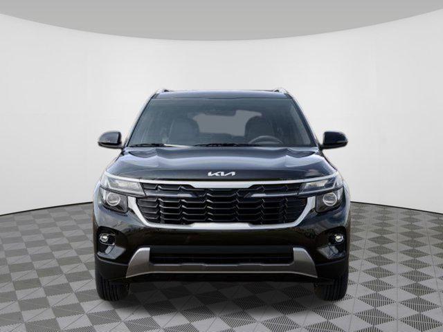 Photo of 2026 Fusion Black Kia Seltos