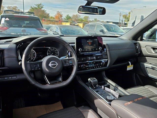 Photo of 2025 Gun Metallic Nissan Pathfinder