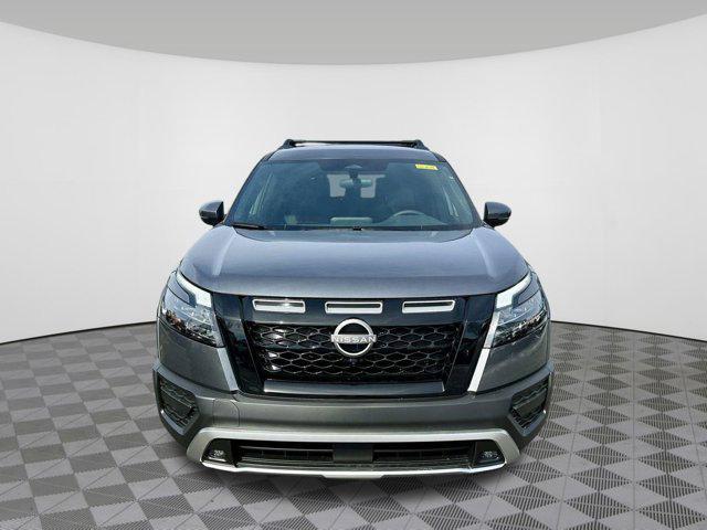 Photo of 2025 Gun Metallic Nissan Pathfinder