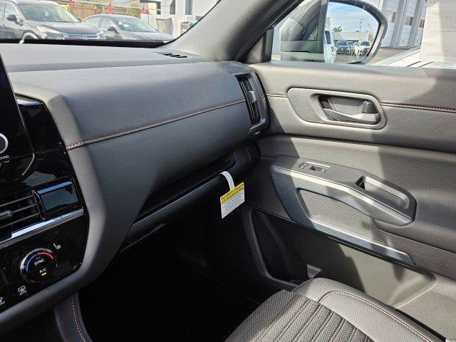 Photo of 2025 Gun Metallic Nissan Pathfinder