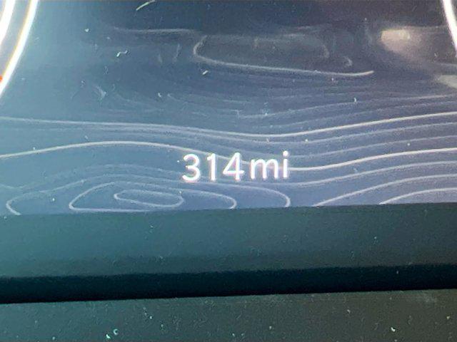 Photo of 2025 Bright White Clearcoat Jeep Grand Cherokee