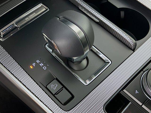 Photo of 2025 Zircon Sand Metallic Mazda CX-70