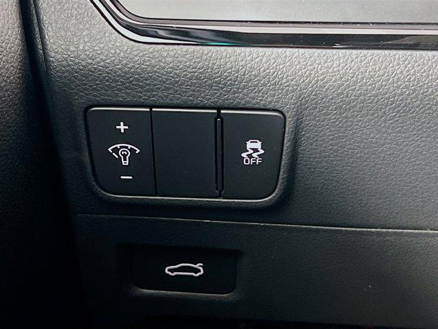 Photo of 2025 Wolf Gray Kia K5