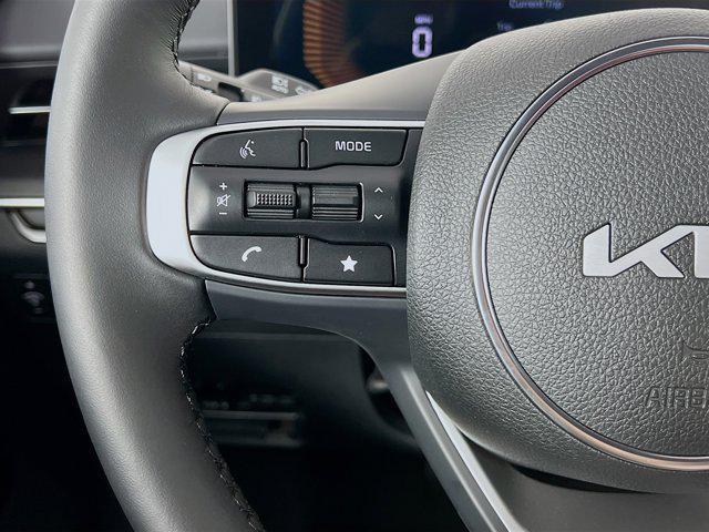 Photo of 2025 Wolf Gray Kia K5