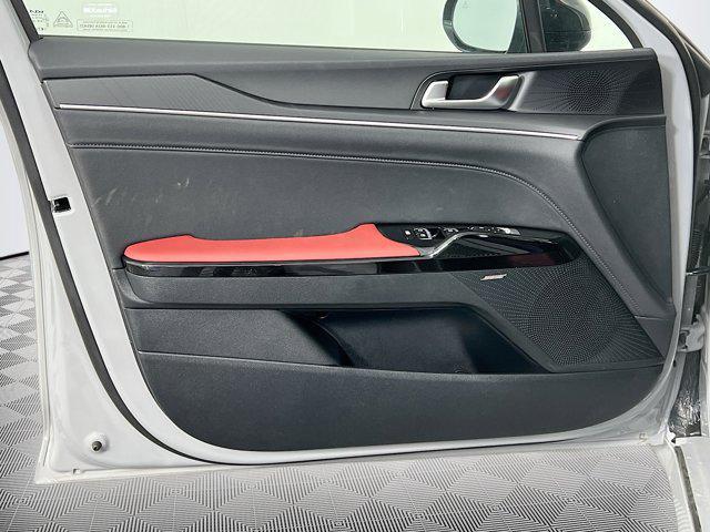 Photo of 2025 Wolf Gray Kia K5