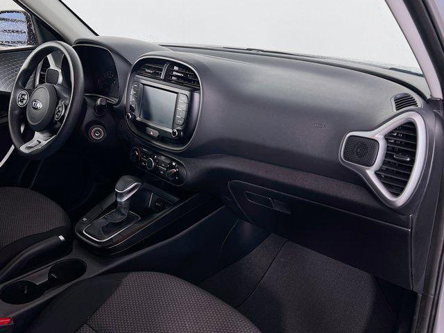 Photo of 2020 Sparkling Silver Kia Soul
