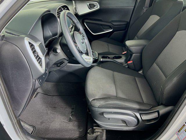 Photo of 2020 Sparkling Silver Kia Soul