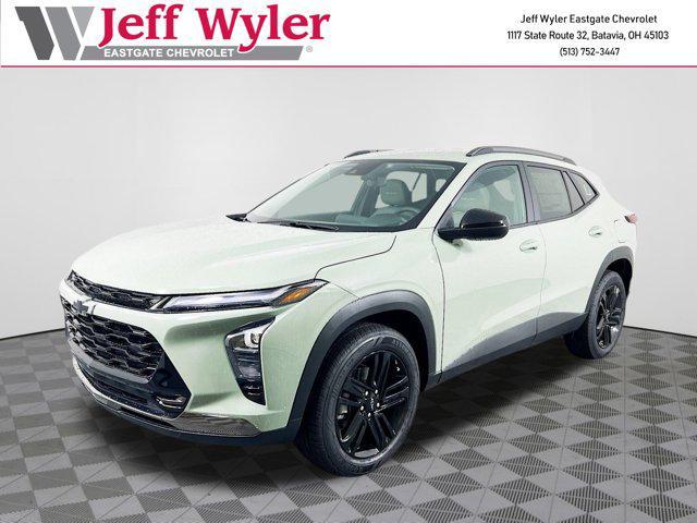 Photo of 2025 Cacti Green Chevrolet Trax
