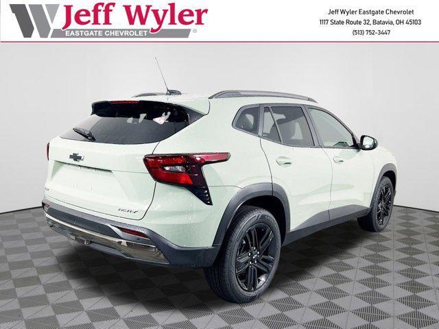 Photo of 2025 Cacti Green Chevrolet Trax