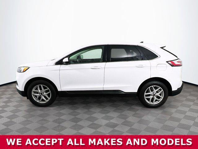 Photo of 2024 Oxford White Ford Edge