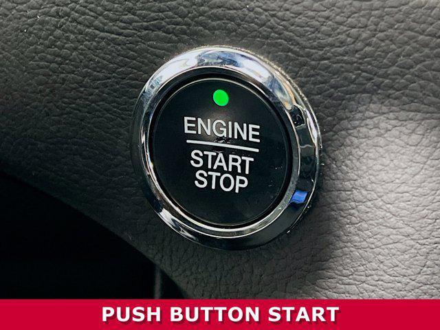 Photo of 2024 Oxford White Ford Edge