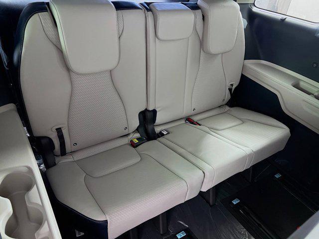 Photo of 2026 Panthera Metal Kia Carnival