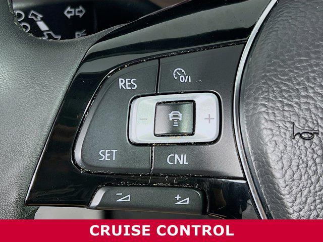 Photo of 2021 Platinum Gray Metallic Volkswagen Passat