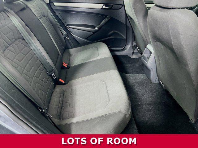 Photo of 2021 Platinum Gray Metallic Volkswagen Passat