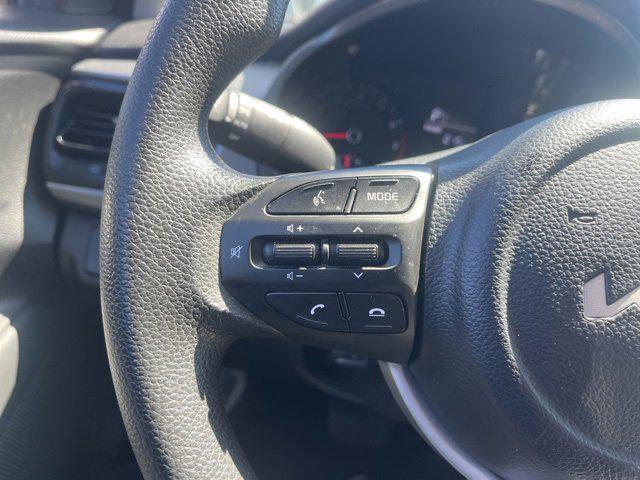 Photo of 2023 Clear White Kia Rio