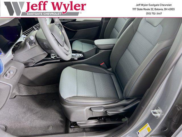 Photo of 2025 Sterling Gray Metallic Chevrolet Trax