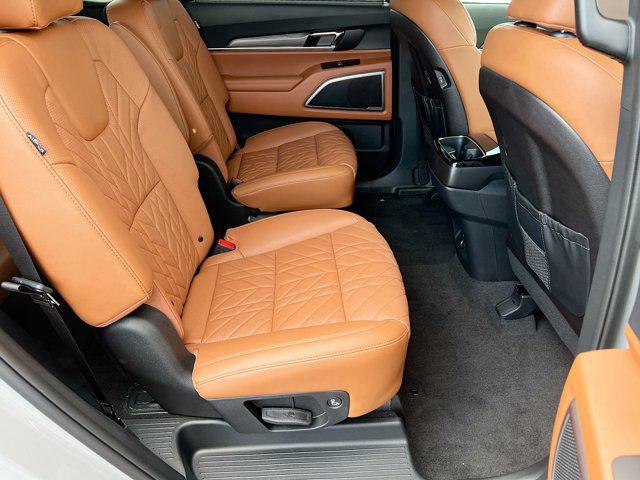 Photo of 2025 Wolf Gray Kia Telluride