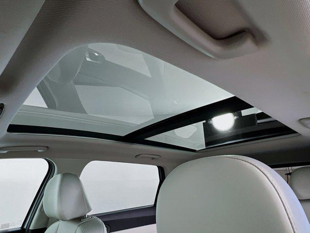 Photo of 2022 Wolf Gray Kia Sorento