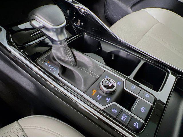 Photo of 2022 Wolf Gray Kia Sorento