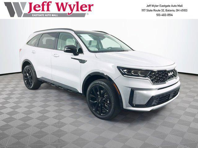 Photo of 2022 Wolf Gray Kia Sorento