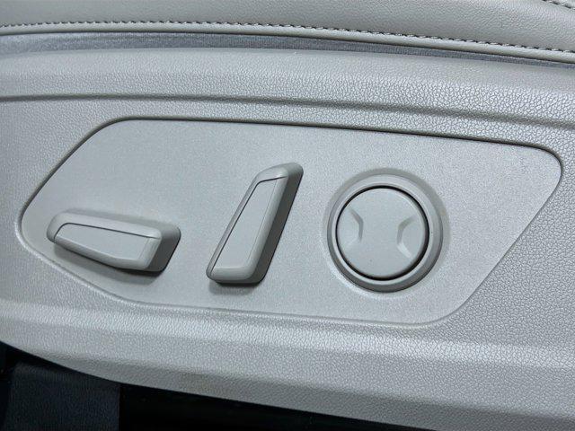 Photo of 2022 Wolf Gray Kia Sorento