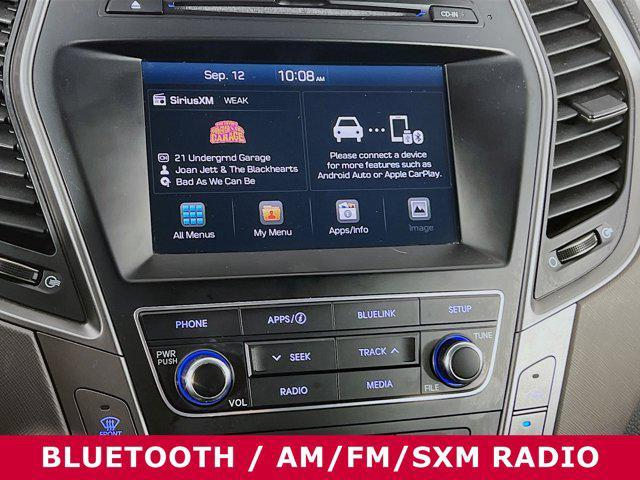 Photo of 2018 Pearl White Hyundai Santa Fe Sport