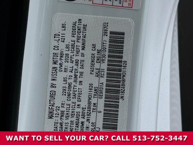 Photo of 2023 Everest White Pearl/Super Black Nissan Z