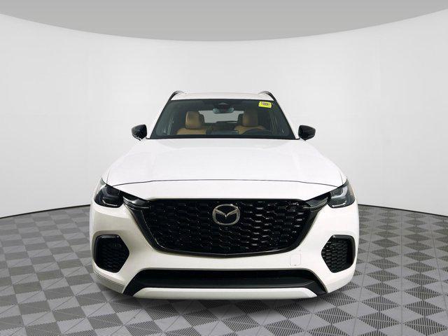 Photo of 2025 Rhodium White Premium Mazda CX-70