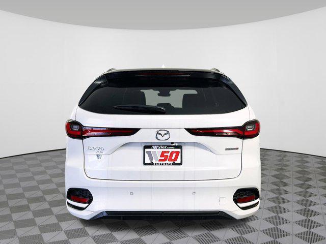 Photo of 2025 Rhodium White Premium Mazda CX-70