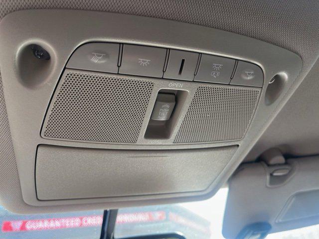 Photo of 2015 Arctic Blue Metallic Nissan Rogue