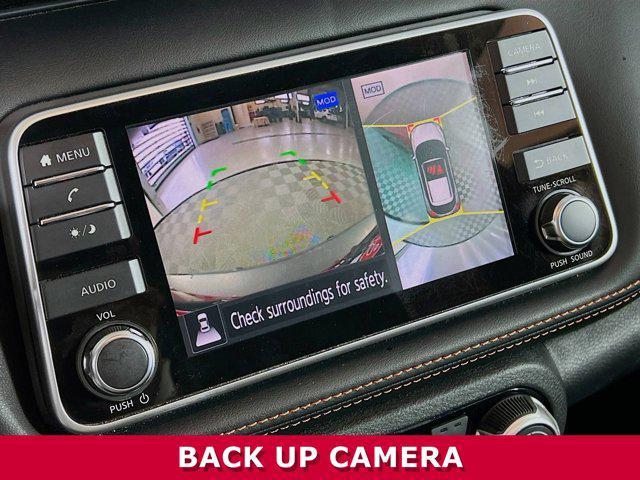 Photo of 2020 Cayenne Red/Super Black Nissan Kicks