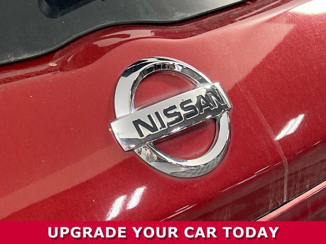 Photo of 2020 Cayenne Red/Super Black Nissan Kicks