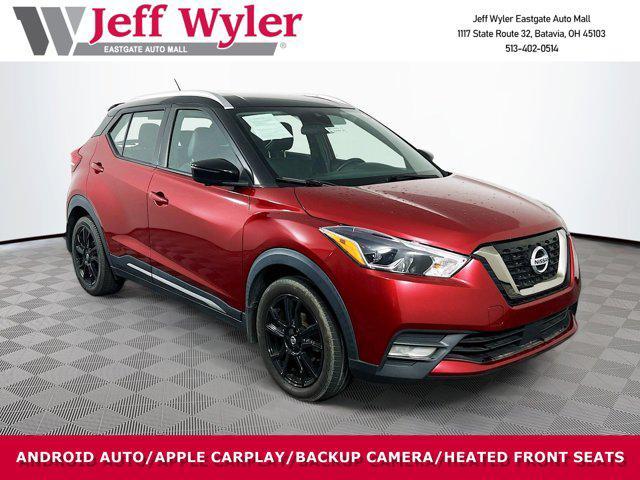 Photo of 2020 Cayenne Red/Super Black Nissan Kicks