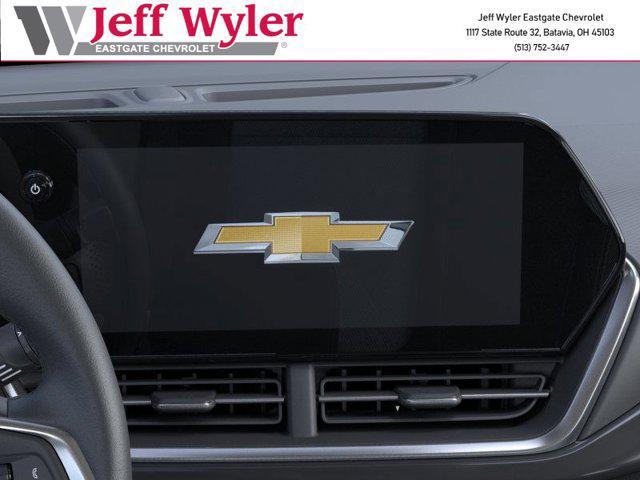 Photo of 2026 Summit White Chevrolet Trax